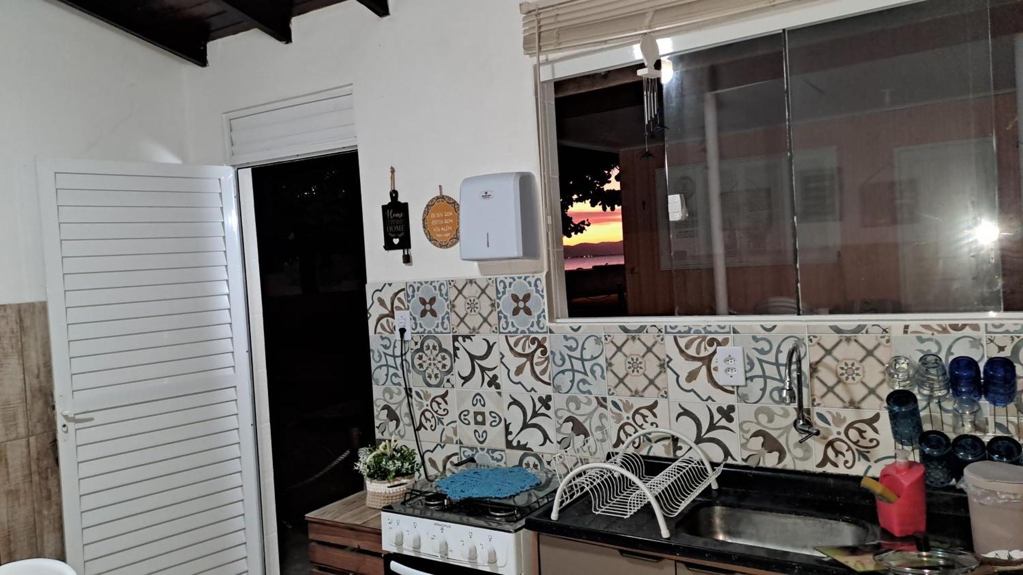 Casa De Praia Beira Do Mar, Pe Na Areia Флорианополис Экстерьер фото
